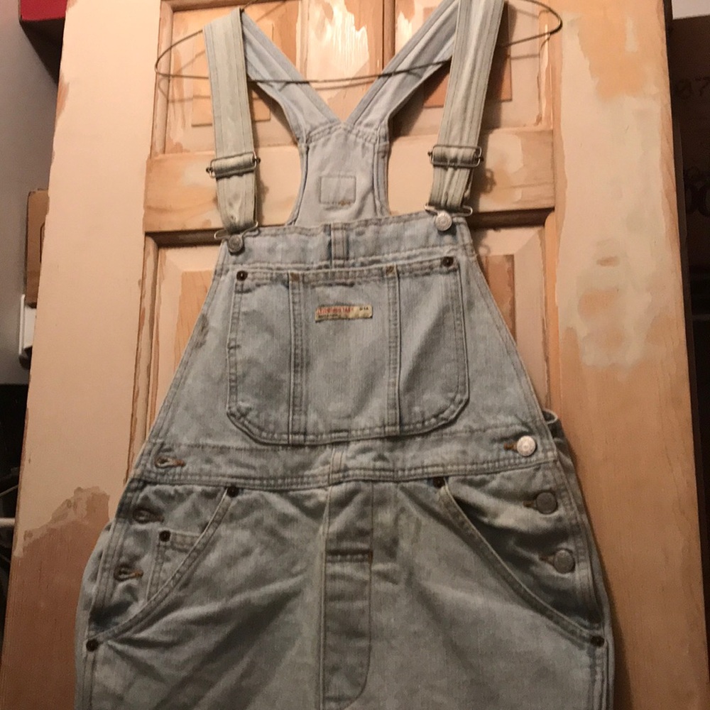 Levi bibs